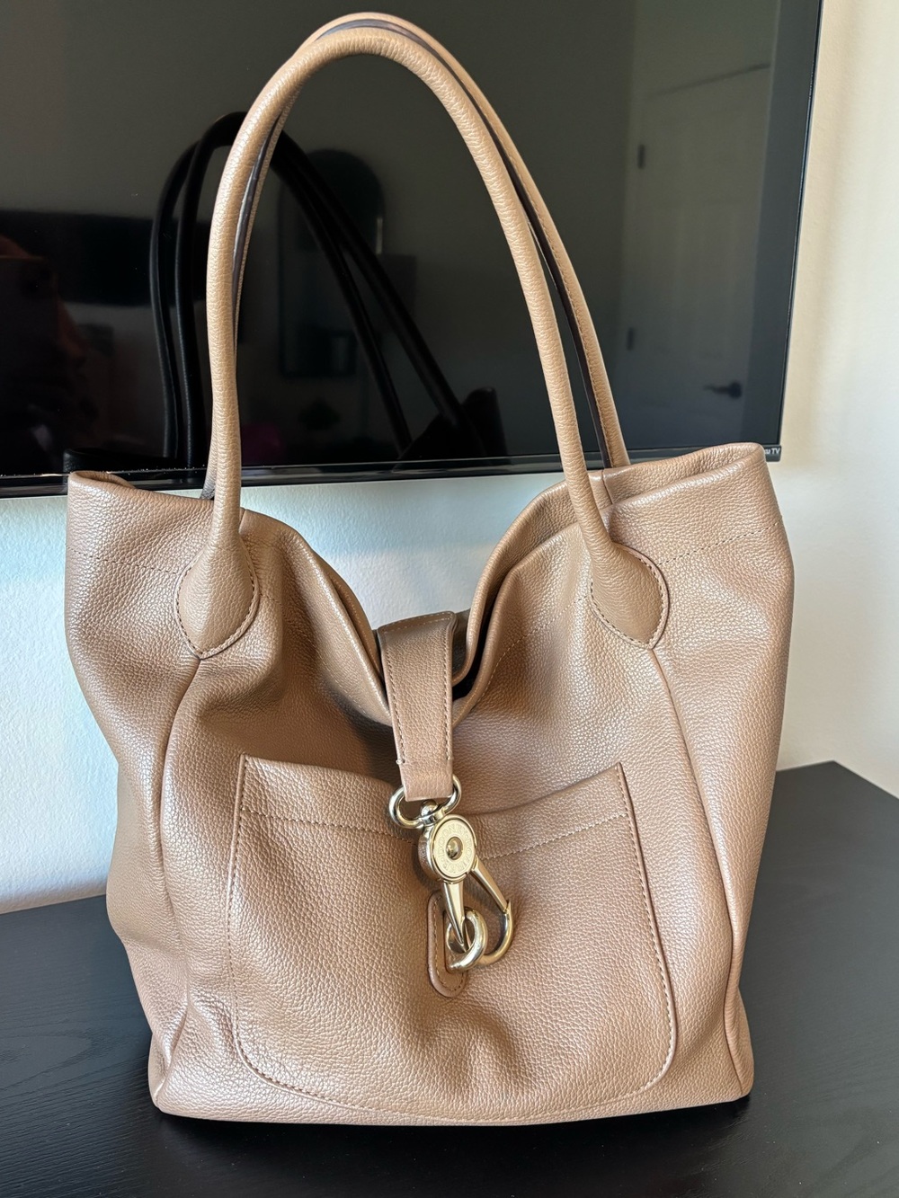Dooney & Bourke Women's Tan Leather Shoulder Tote with Gold Hardware